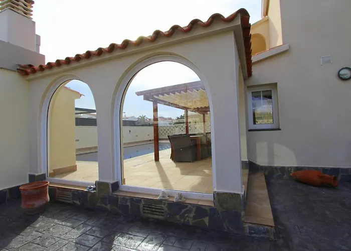 Vila Leon Inmo Loro - 14157 *