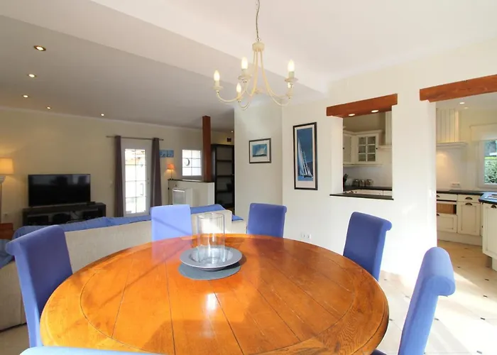 Leon Inmo Loro - 14157 Vila Empuriabrava